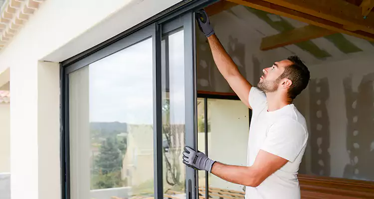 Patio Glass Panels Repair in New Smyrna Beach, FL
